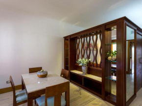 Caribbean Experience Playa Bavaro 1r. Office (04)